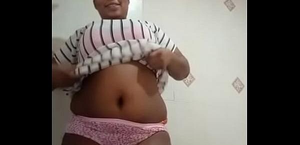  Nigerian Woman Shows Panties